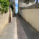 Saint-aubin-sur-mer: Bel Traversant 公寓 *