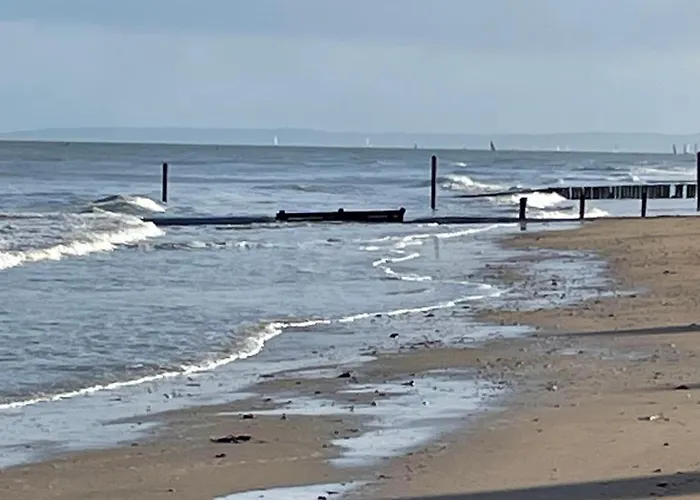 Saint-aubin-sur-mer: Bel Traversant Saint-Aubin-Sur-Mer (Calvados)